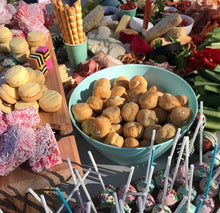 Load image into Gallery viewer, Party Snack Box